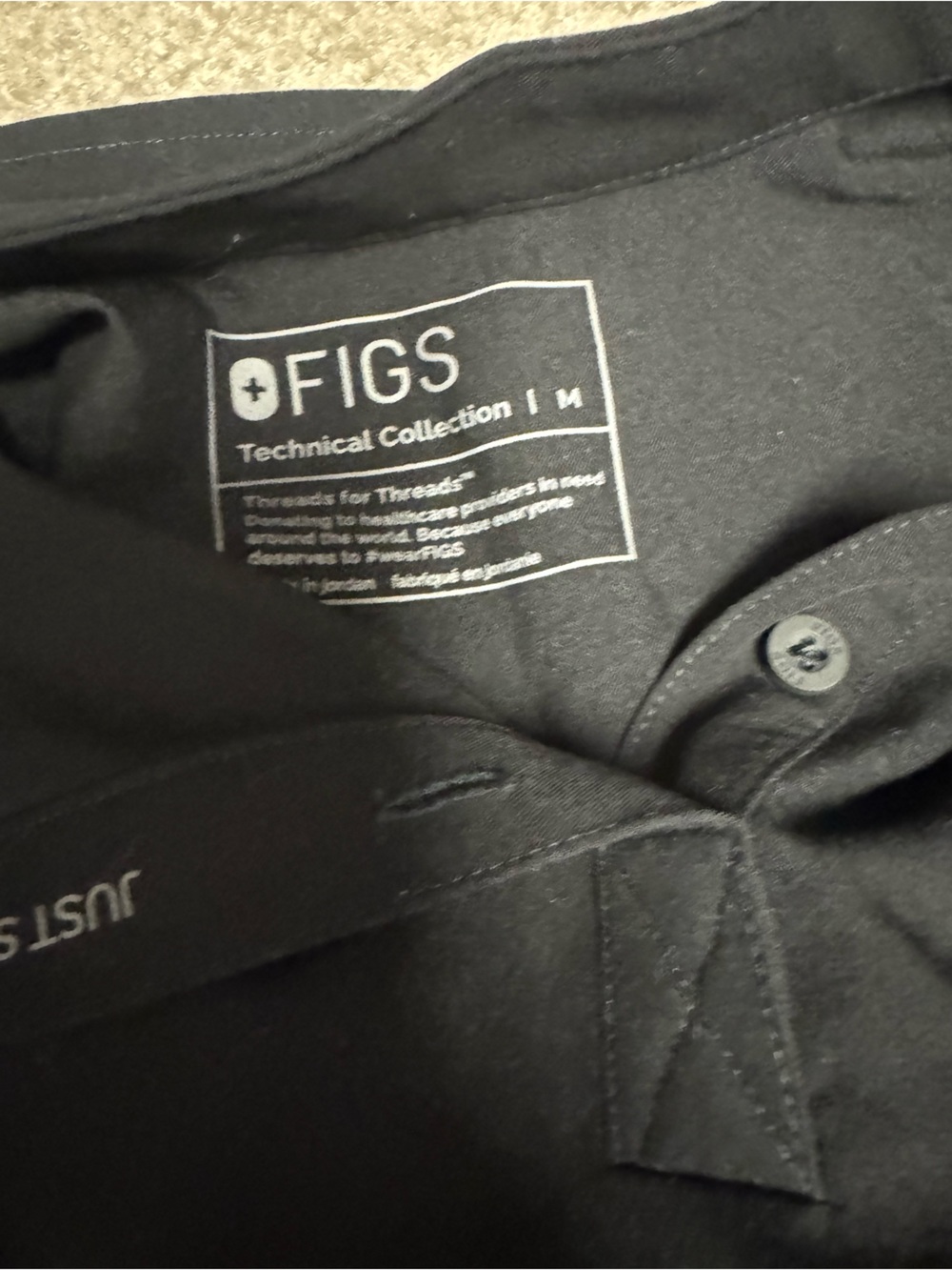 Figs Black Kade Cargo Straight leg + Rafaela Oversized Top - Picture 2 of 3